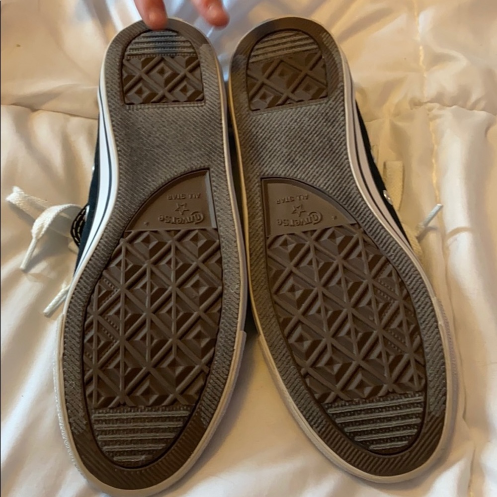 Converse - Picture 2 of 3